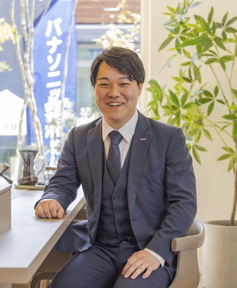 安井　健人